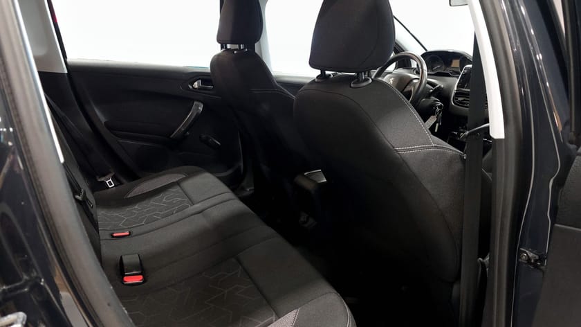 Bild 5 av Peugeot 2008 1.2 PureTech 82 Manuell