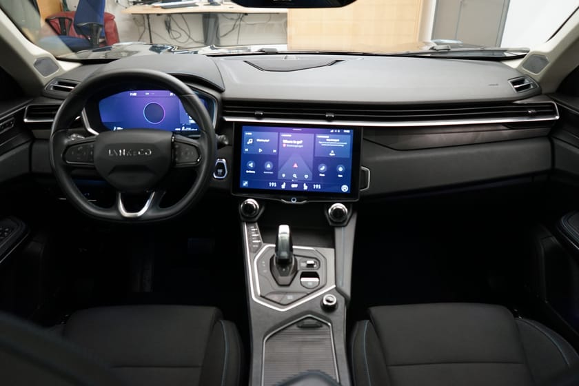Bild 5 av Lynk & Co 01 PHEV , Taklucka, Navigation