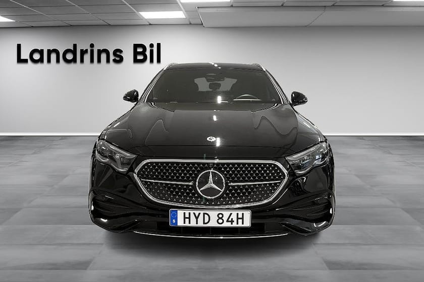 Bild 2 av Mercedes-Benz E 300 de 4MATIC T Kombi AMG-Line