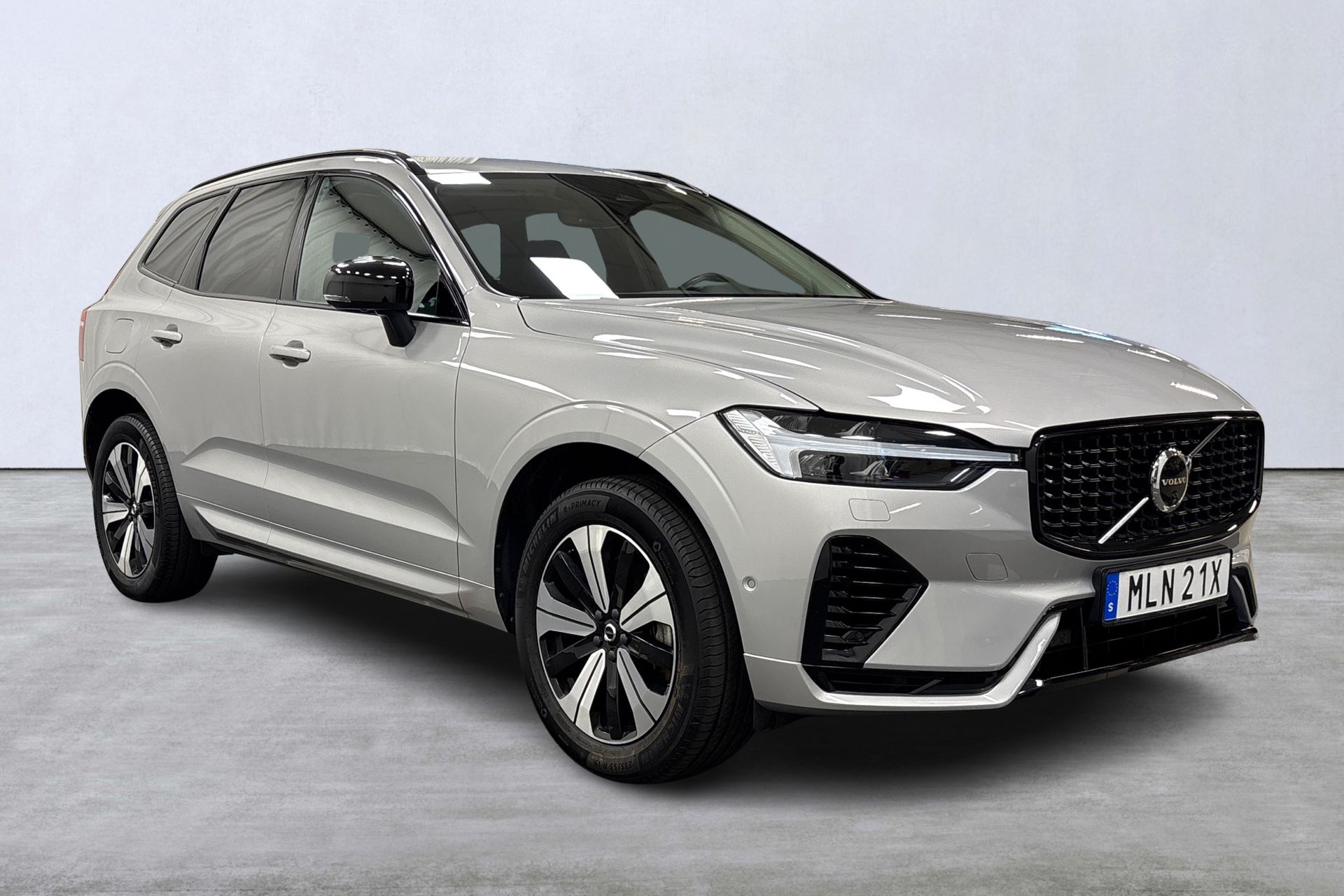 Volvo XC60 T6 Plus Dark Edition 2025, kuva 6/10