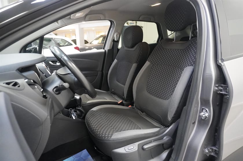 Bild 5 av Renault Captur Phii Energy TCe Intens Navi 90hk