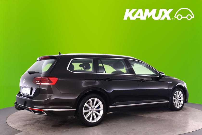 Bild 2 av Volkswagen Passat Sportscombi GTE 1.4 TSI 218hk B-Kam Drag Navi Alcantara