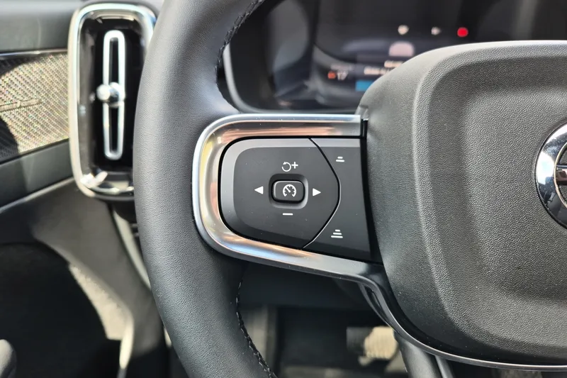 Volvo EX40 Twin Motor bilde 13