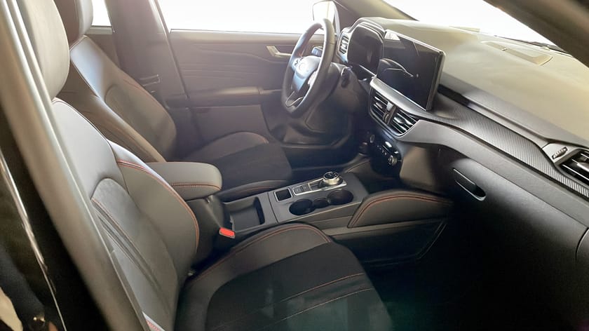 Bild 3 av Ford Kuga Plug-In Hybrid ST-Line X 243Hk Black Edt. / P-lease fr 4995:-/mån