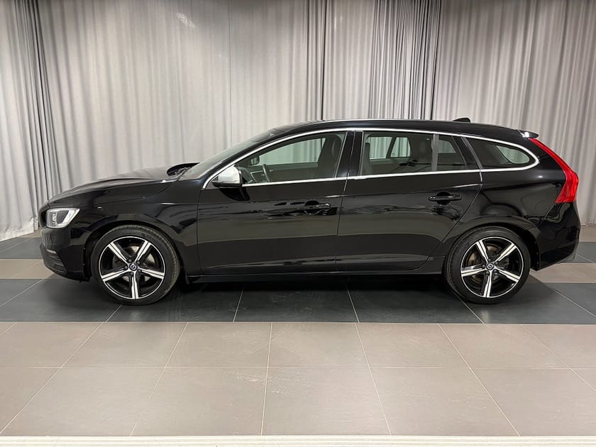 Bild 2 av Volvo V60 D3 Geartronic R-Design Inkl. Drag P.Värmare NAV VOC