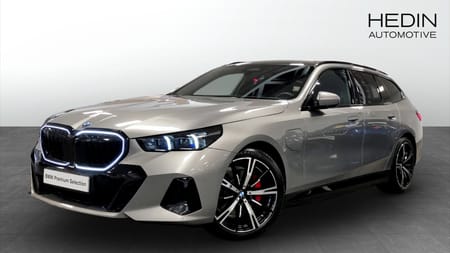 BMW 530e xDrive Touring M Sport Business Pro Panorama Tonat