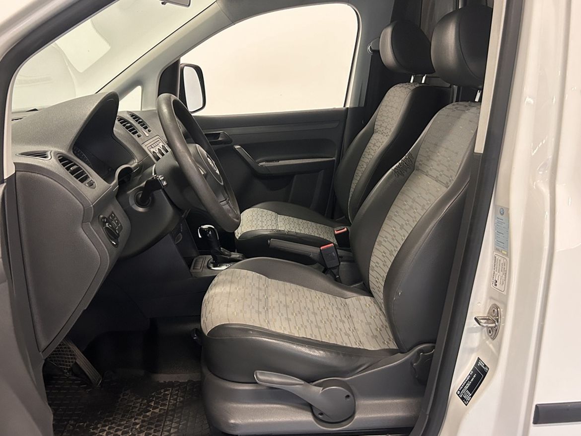 Volkswagen Transportbilar Volkswagen Caddy Skåpbil — bild 8