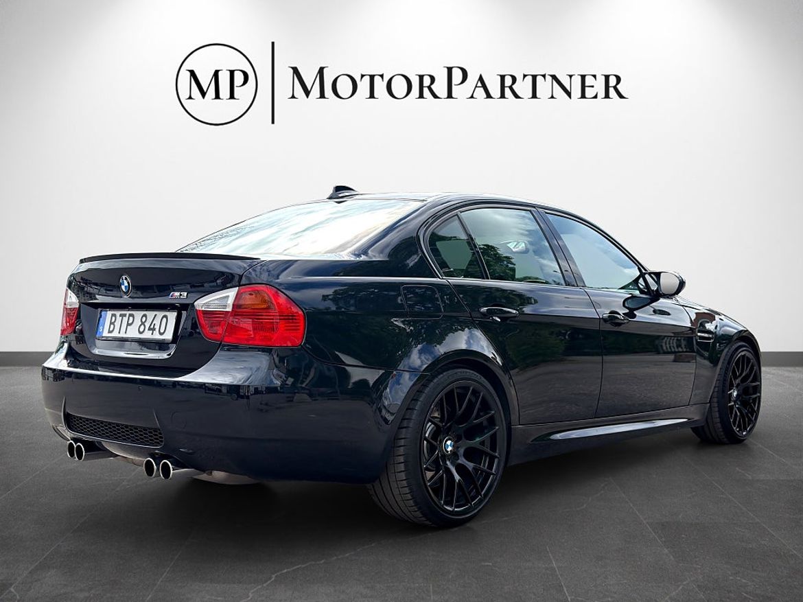 BMW M3 Sedan, bild 7 av 15