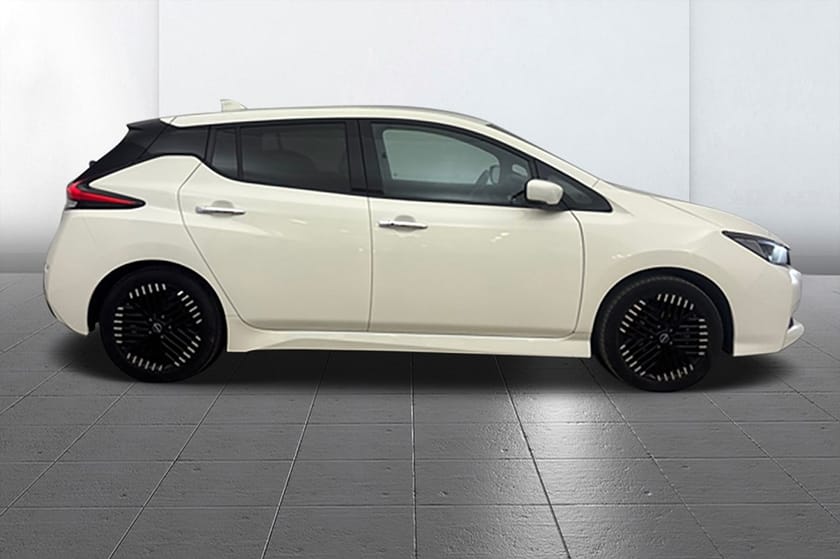 Bild 4 av Nissan Leaf 40 kWh N-Connecta Navi 360° Värmare Rattvärme 150hk