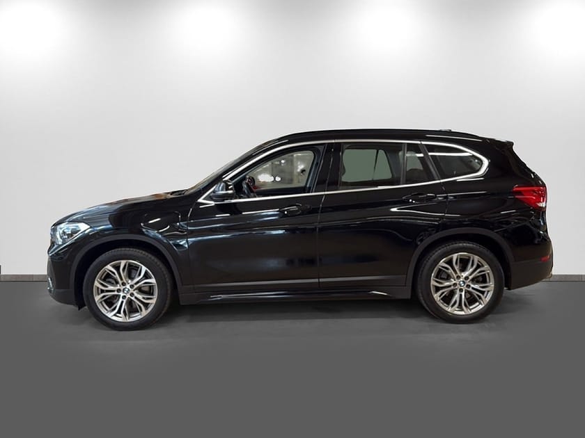 Bild 4 av BMW X1 xDrive25e 220hk Sport line GPS Steptronic