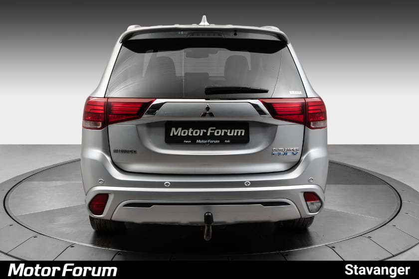 Bilde 2 av Mitsubishi Outlander PHEV Instyle+/Norsk/Hengerfeste