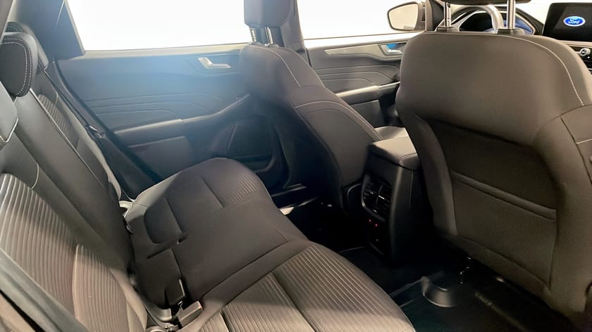 Bild 5 av Ford Kuga Plug-In Hybrid 2.5 Titanium FWD 225HK B-Kamera