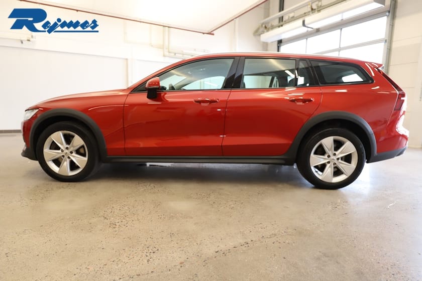 Bild 2 av Volvo V60 Cross Country B4 AWD Diesel Adv SE