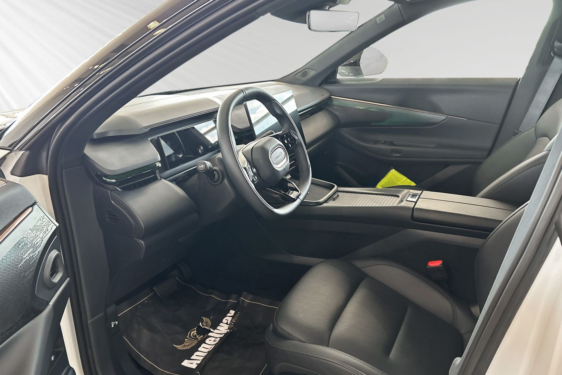 Lynk & Co 08 PHEV 2025, bild 6/35