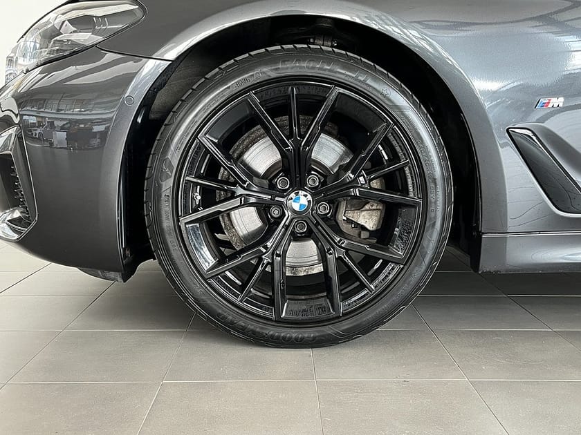 Bild 4 av BMW 520d Touring 520 4,95 ränta M Sport Kupévärmare Elstolar