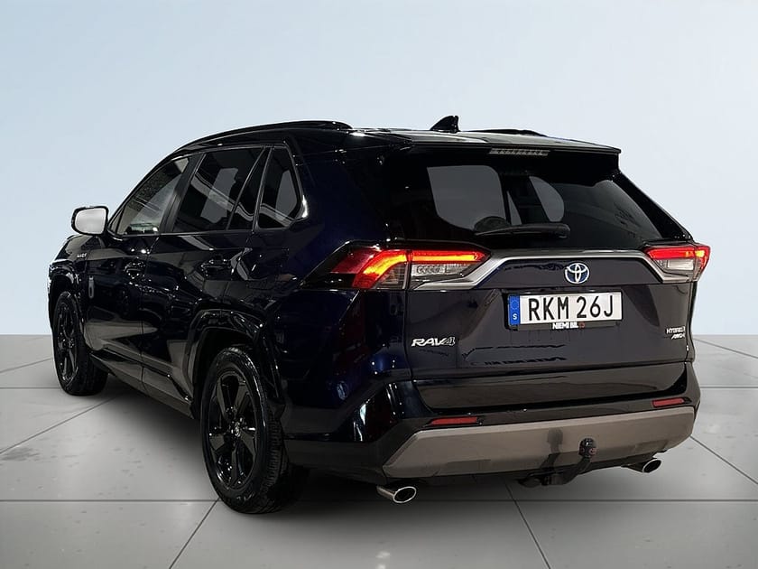 Bild 5 av Toyota RAV4 Hybrid AWD-i AWD Style Drag Kamera Mvärm JBL 1 ägare S/V-hjul
