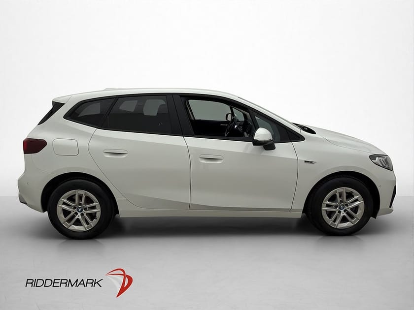 Bild 4 av BMW 225e xDrive Active Tourer H/K Wide Kamera CarPlay MOMS