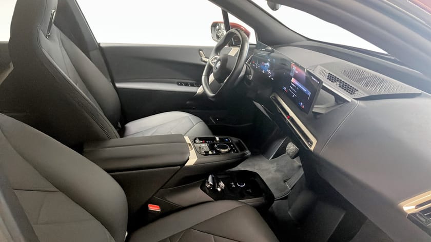 Bild 3 av BMW iX xDrive40 Head Up display, 360 kamera