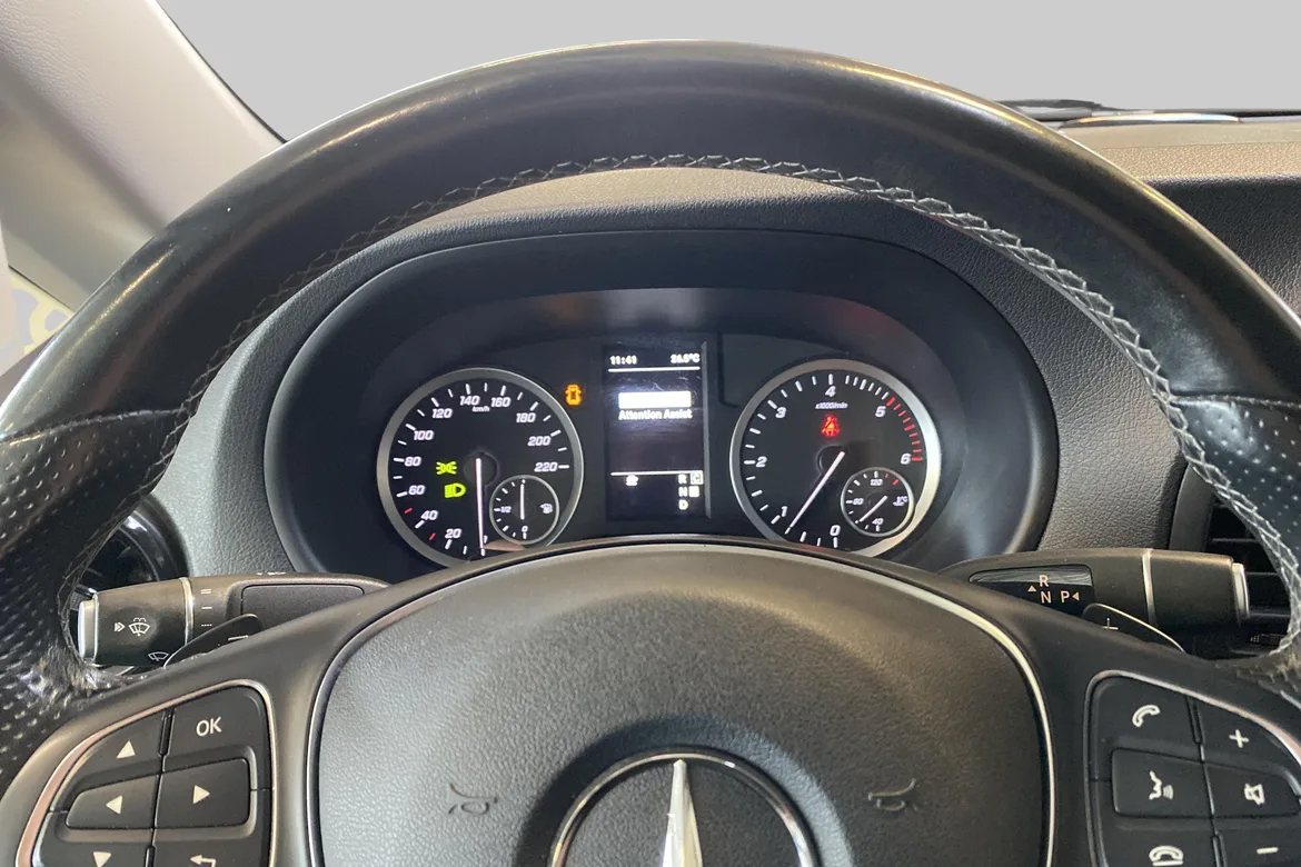 picture of a car