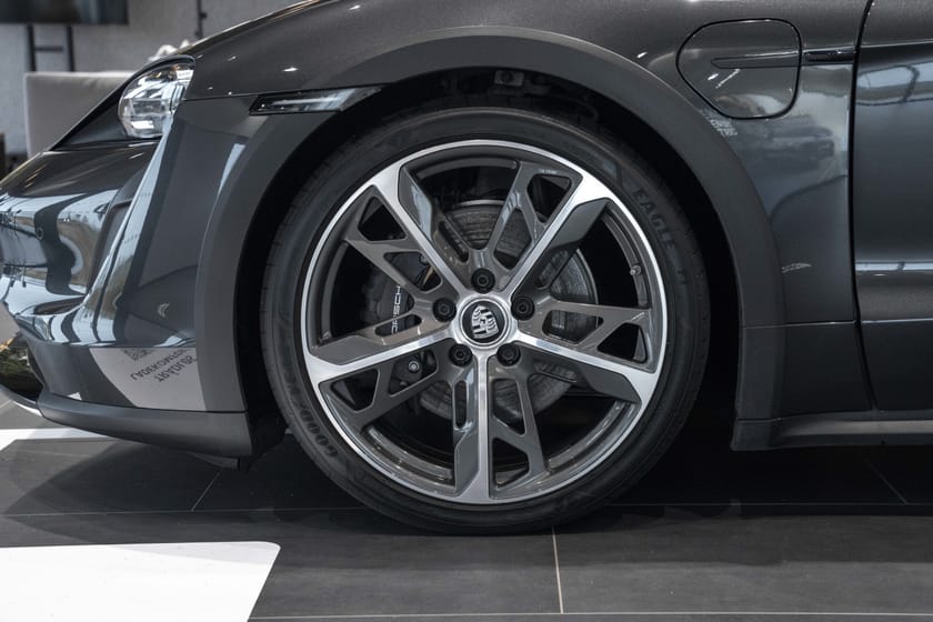 Bilde 5 av Porsche Taycan 4 Cross Turismo Head-Up, Rear.Ax, 21", 360cam, 18-Veis+