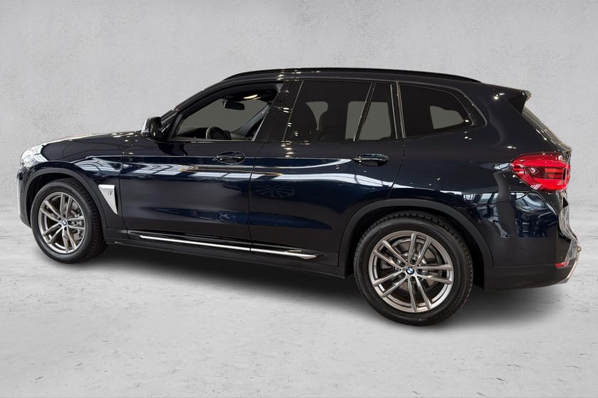 Bilde 2 av BMW iX3 | Skinn | Krok | HK | Panoramaglass tak | ++
