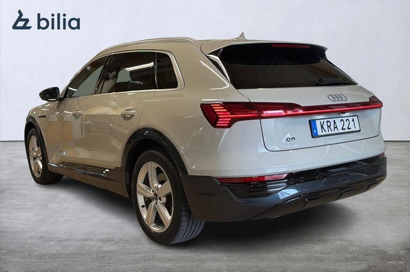 Bild 3 av Audi Q8 50 e-tron quattro quattro, 340hk DRAG/BACKKAMERA
