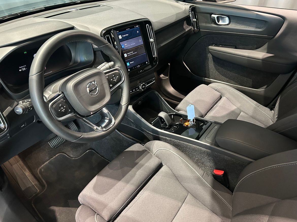 Volvo XC40 2023 - miniatyr 7