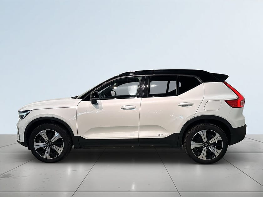 Bild 4 av Volvo XC40 Recharge Twin Ultimate Drag Pano Pvärm 360° H/K SoV