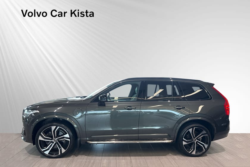 Bild 3 av Volvo XC90 7 Säten Recharge T8 R-Design 7-Sits Läder Drag B/W