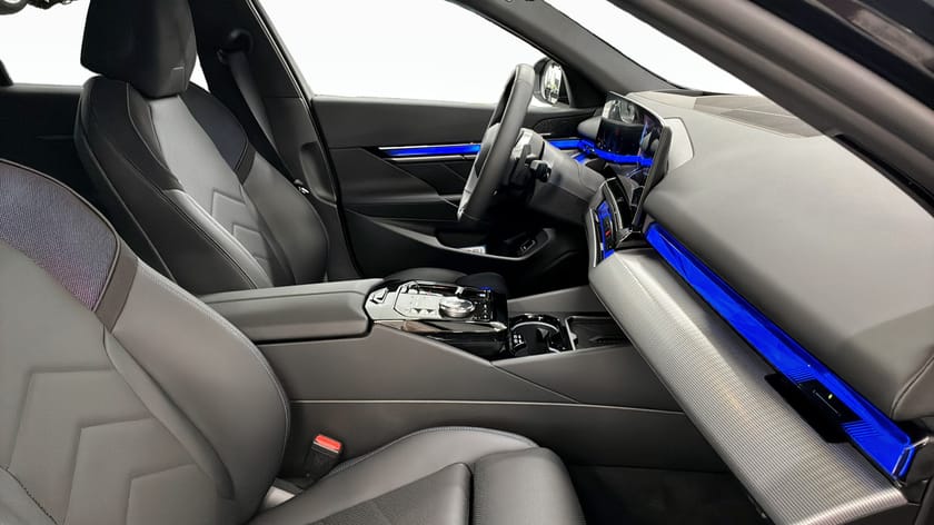 Bild 3 av BMW 530e xDrive Touring M Sport Business Innovation Travel