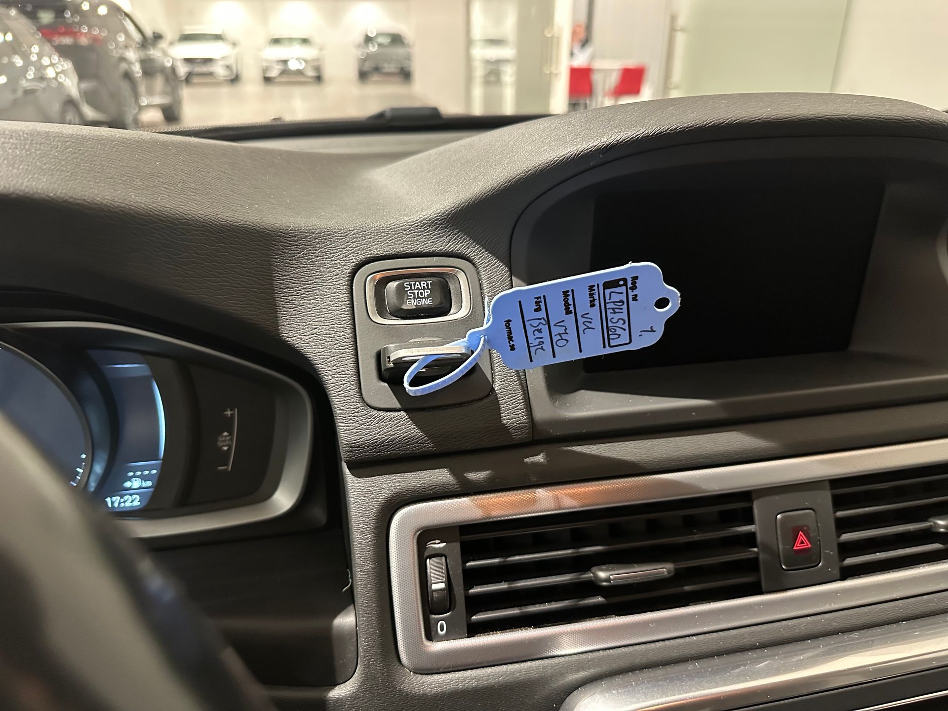 Volvo V70 D4 Momentum 2015, bild 7/10