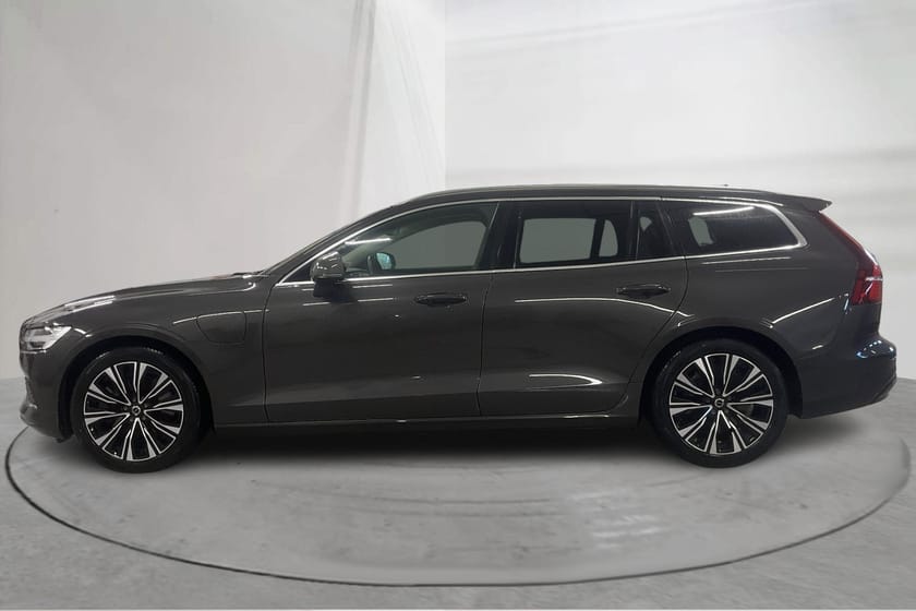 Bild 2 av Volvo V60 T6 AWD Recharge (350hk) Core Bright Värmare