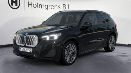 BMW iX1 xDrive30 M Sport Business Ed Drag DA HUD