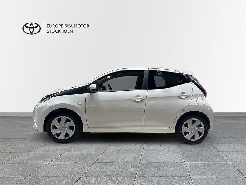Bild 4 av Toyota Aygo 1.0 5-d X-PLAY / V-Hjul / 925 MIL!!