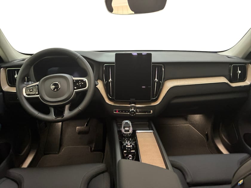 Bild 5 av Volvo XC60 T6 Plus Dark Nordic Edition