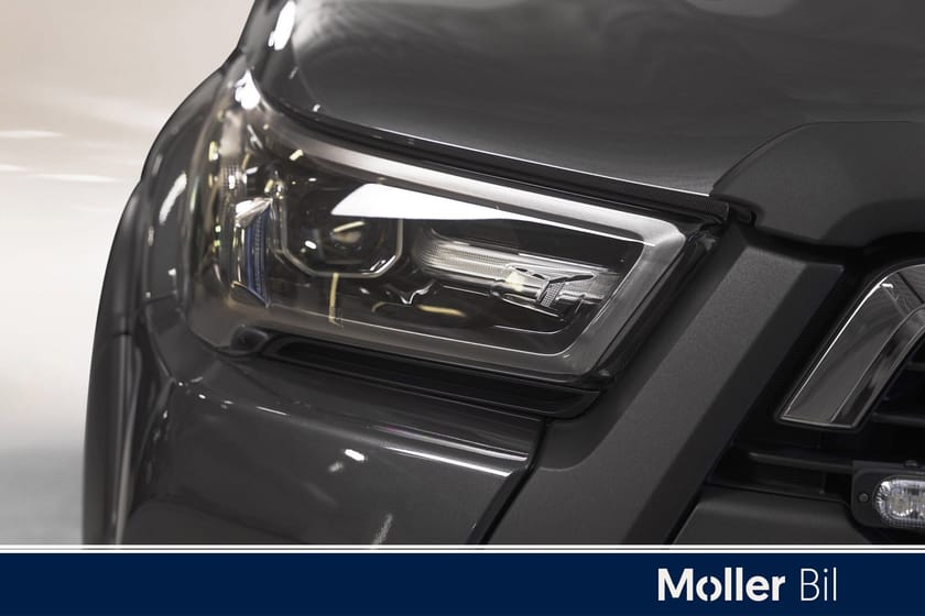Bilde 3 av Toyota Hilux Dobbelcab 2,8D 204hk D-Cab 4WD SR+ Inv. X