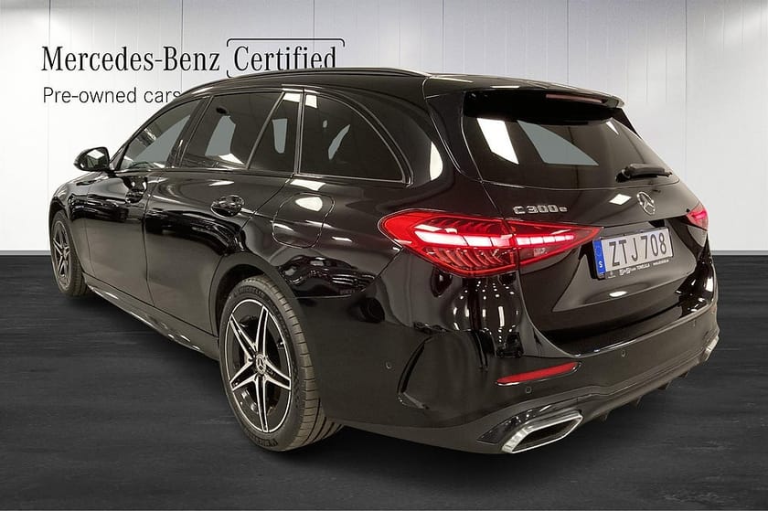 Bild 4 av Mercedes-Benz C 300 T e AMG Nightpaket Värmare Carplay