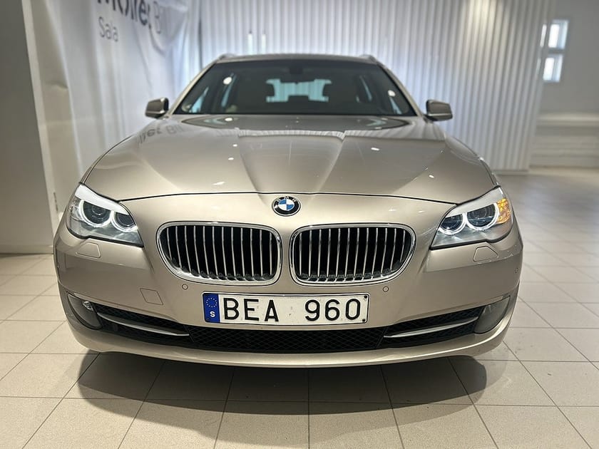 Bild 2 av BMW 520d Touring 520 D 184hk Drag|Sensorer|Nybess