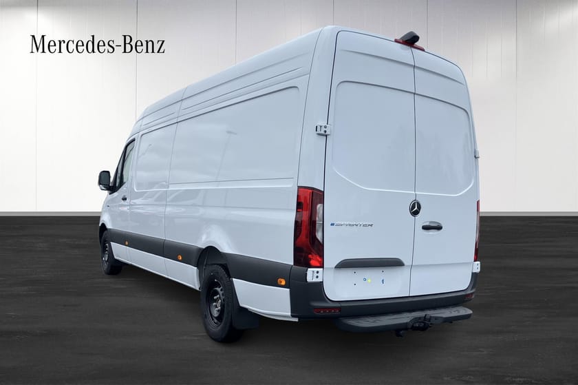 Bild 3 av Mercedes-Benz eSprinter 420 113 kWh