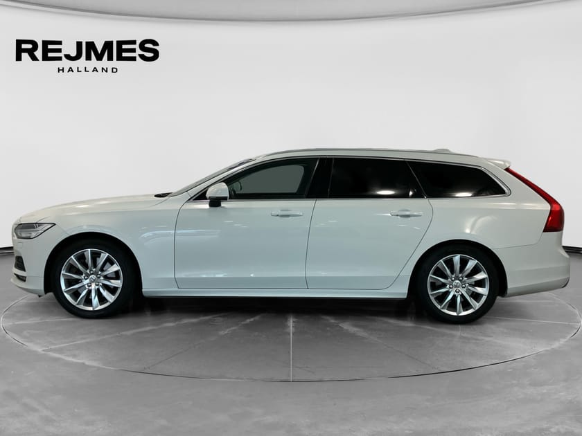 Bild 2 av Volvo V90 T4 Momentum Advanced Edition