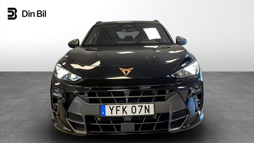 Bild 4 av CUPRA Terramar VZ e-Hybrid 1.5 E-HYB DRAG B-KAMERA PANO VÄRMARE 2