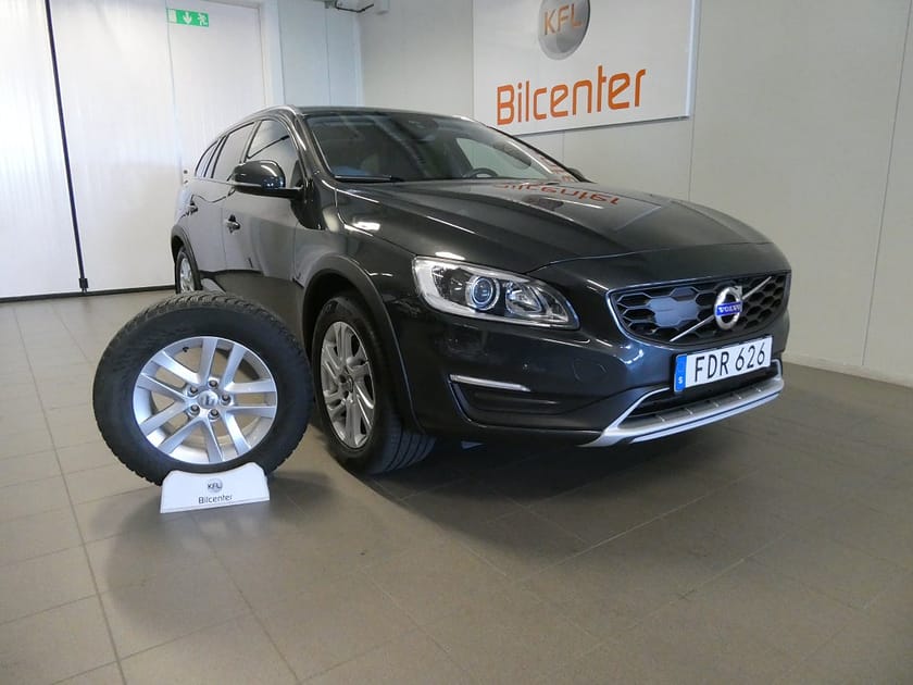 Bild 1 av Volvo V60 Cross Country D3 Classic Plus Aut-Värmare-Drag-Navigator-Rattvärm-SoV