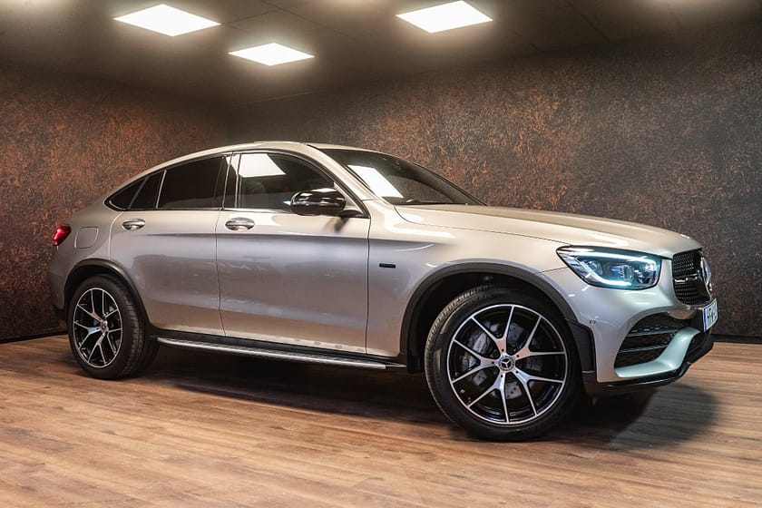 Bild 2 av Mercedes-Benz GLC 300 e Coupé 4MATIC 4M AMG | SE SPEC | Luft | Burmester | 3958 kr/mån