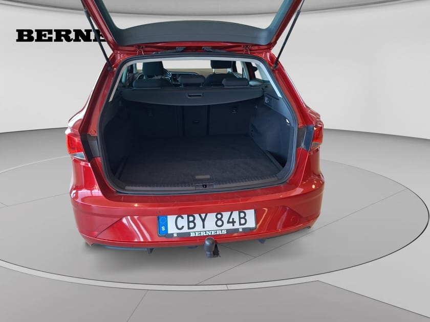 Bild 4 av SEAT Leon ST SPORTOURER 1.0 TSI 115 Man STYLE/ Panorama/Drag