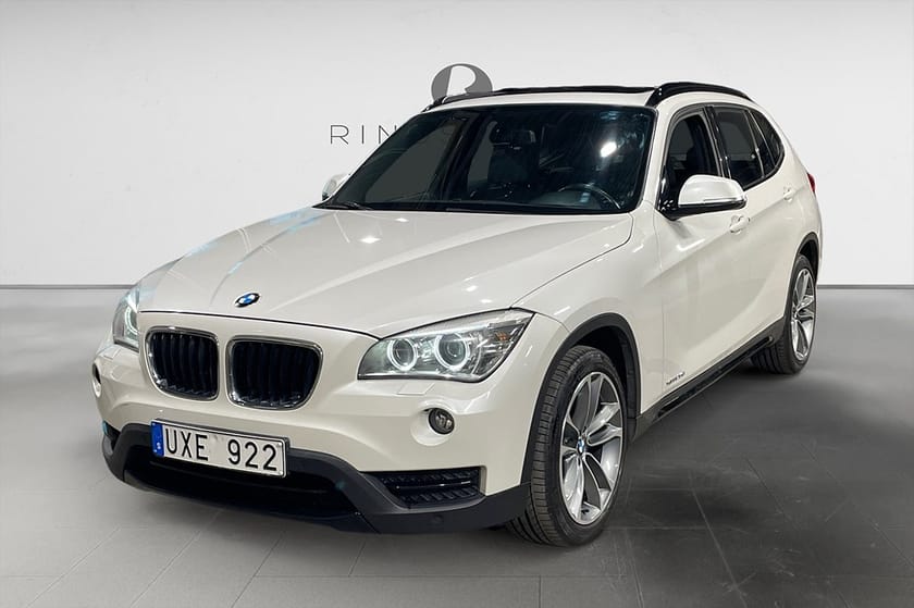 Bild 1 av BMW X1 xDrive20d 184HK AUT DRAG NAVI PDC PANO NYSERV 0.51L/MIL