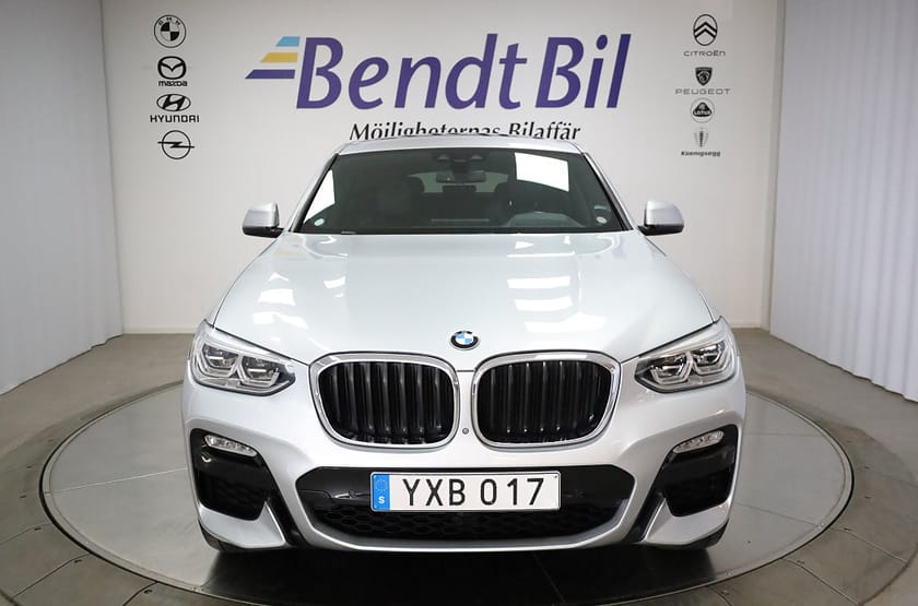 Bild 2 av BMW X4 xDrive30d M Sport | Panorama | Head-Up | Värmare | HK