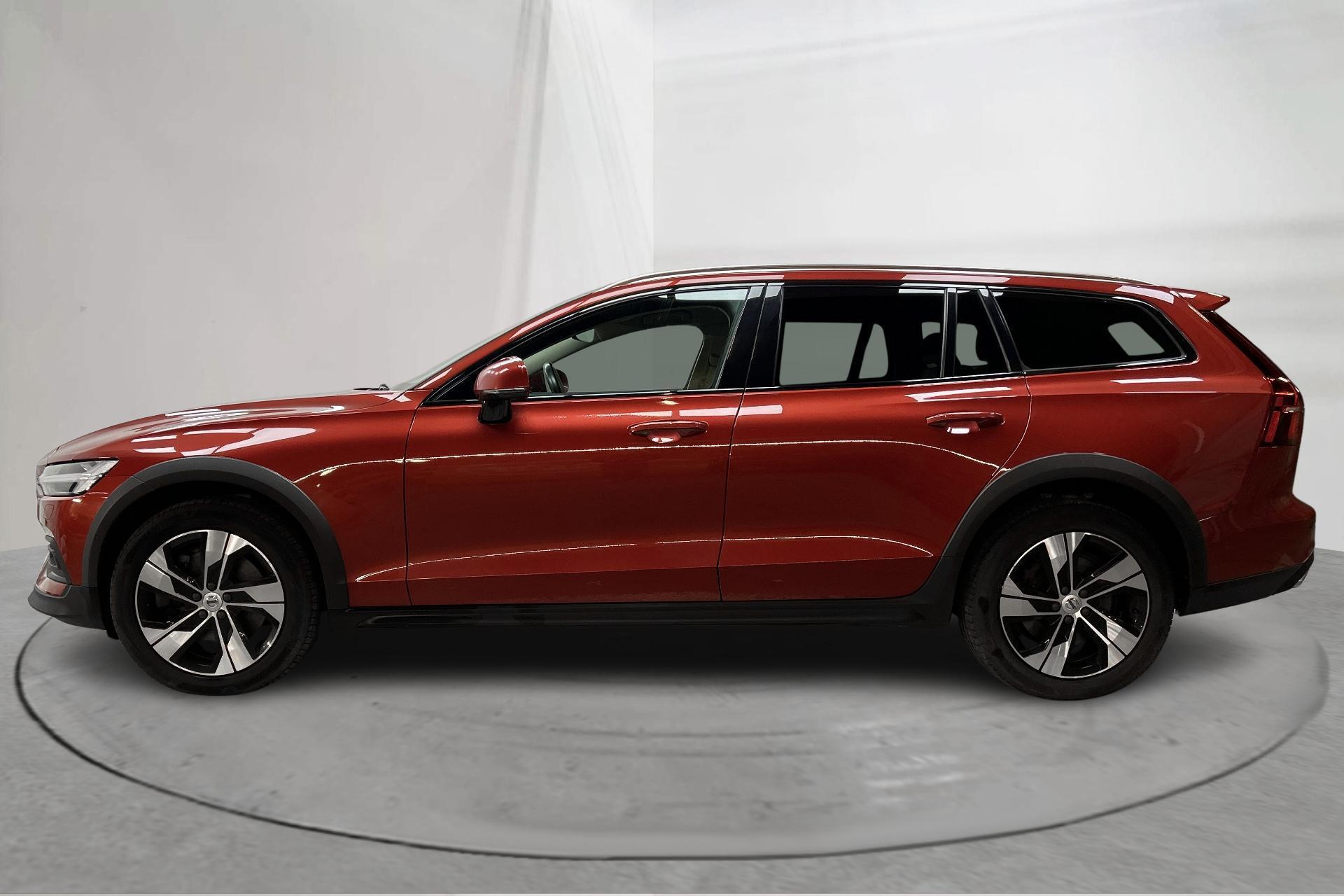 Volvo V60 B4 AWD 2021, bild 2/10