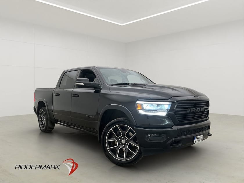 Bild 3 av RAM 1500 Crew Cab Dodge Laramie Night 5.7 4x4 Drag Luft Pano H/K MOMS