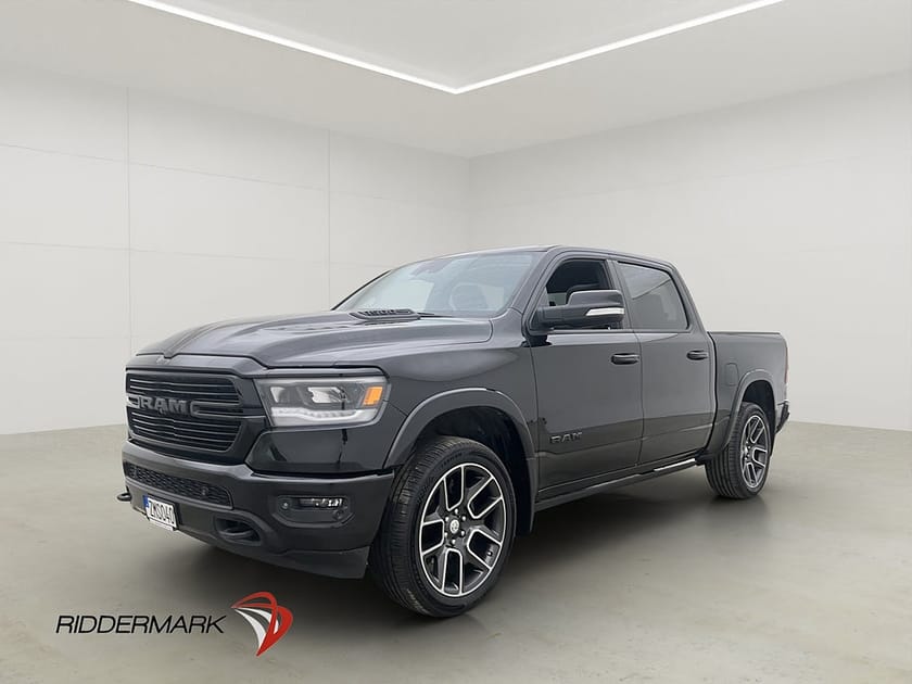 Bild 1 av RAM 1500 Crew Cab Dodge Laramie Night 5.7 4x4 Drag Luft Pano H/K MOMS