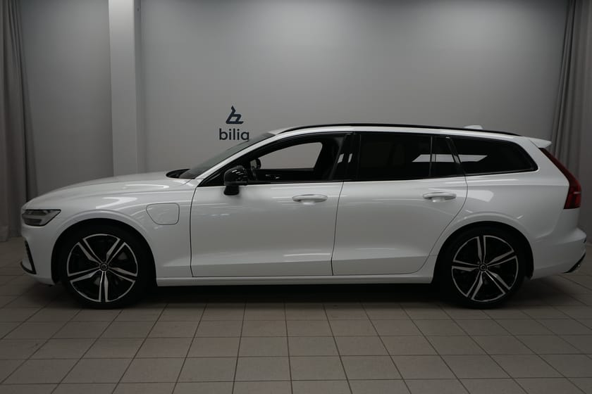 Bild 2 av Volvo V60 T6 TE R-Design | Drag | HarmanKardon |